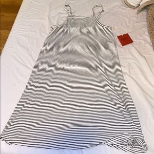 Mossimo black and white striped dress